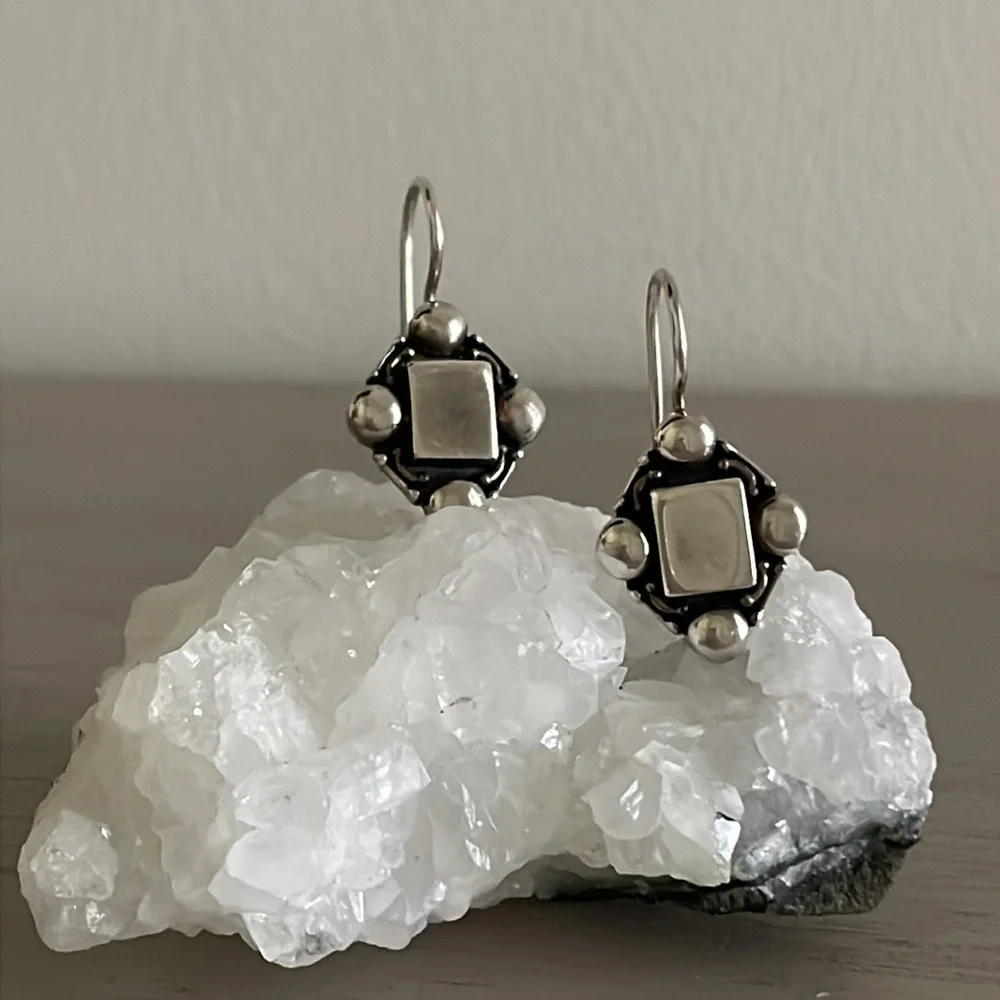 Silpada Sterling Silver Vintage French Wires W0335
